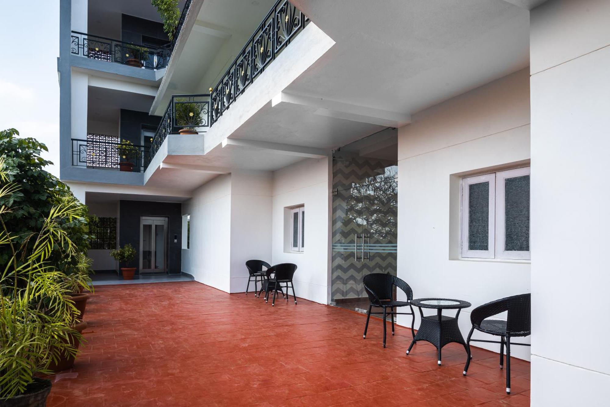 Ashreya Suites Tiruvannamalai Bagian luar foto