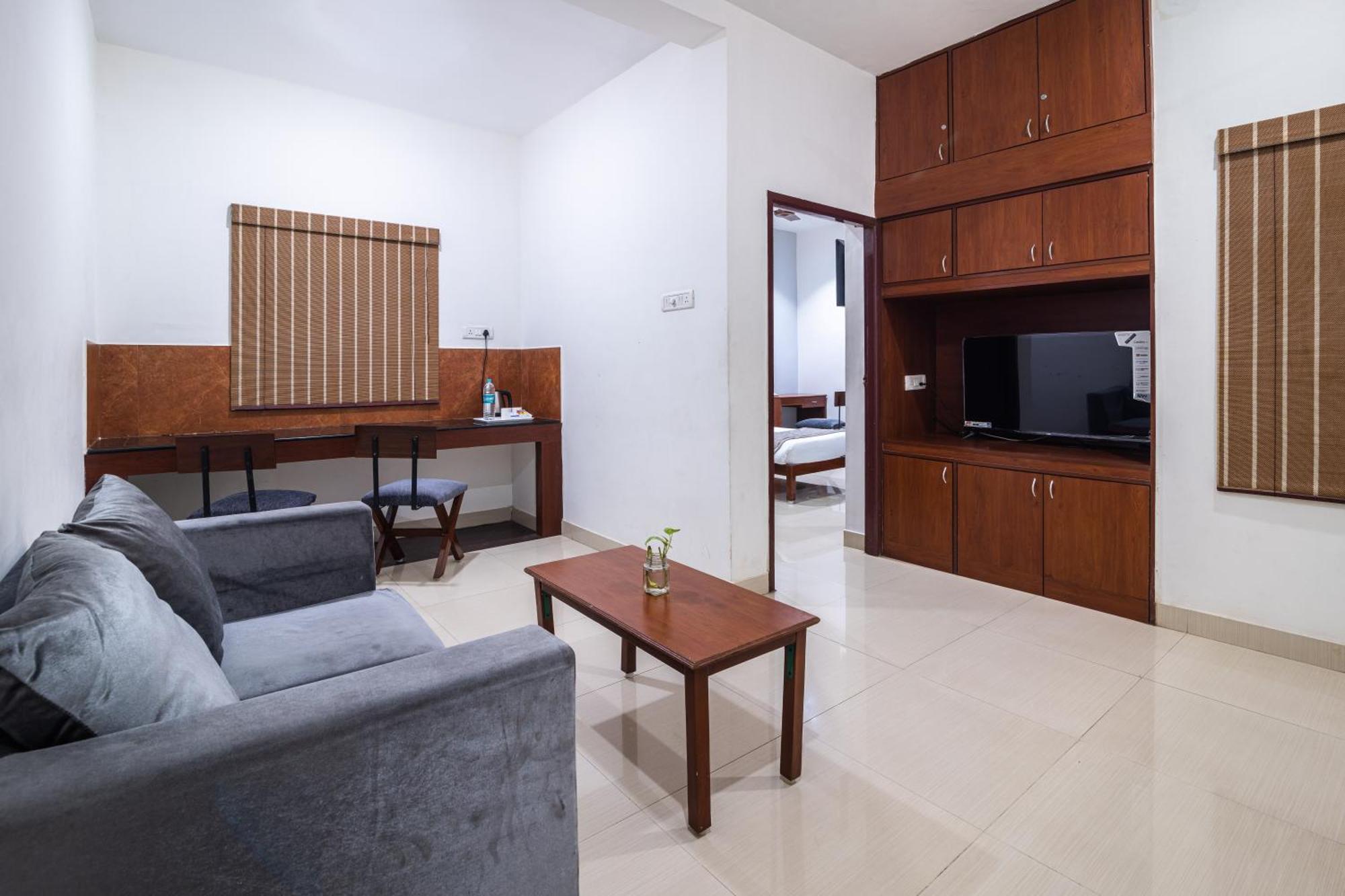 Ashreya Suites Tiruvannamalai Bagian luar foto