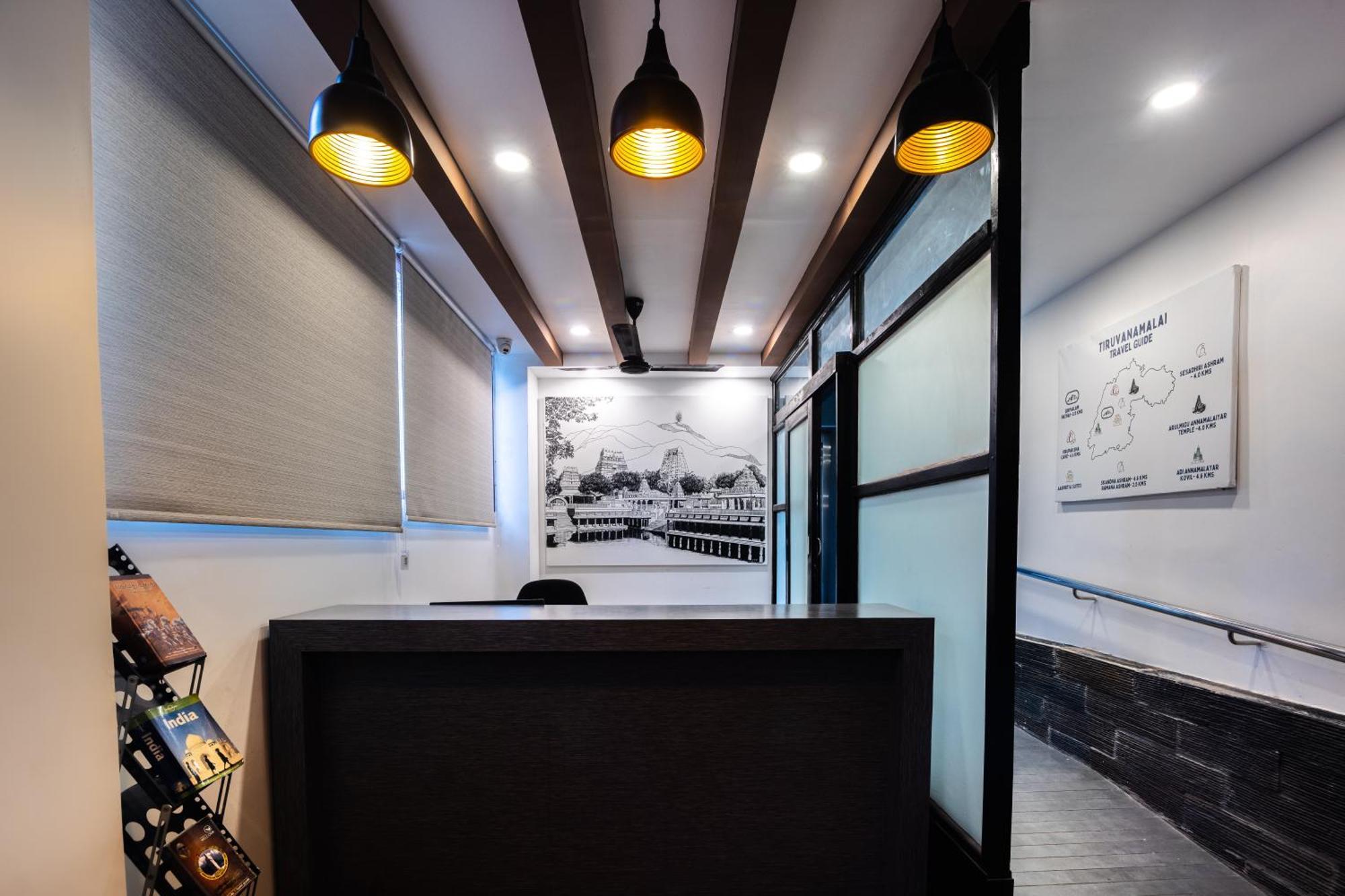 Ashreya Suites Tiruvannamalai Bagian luar foto