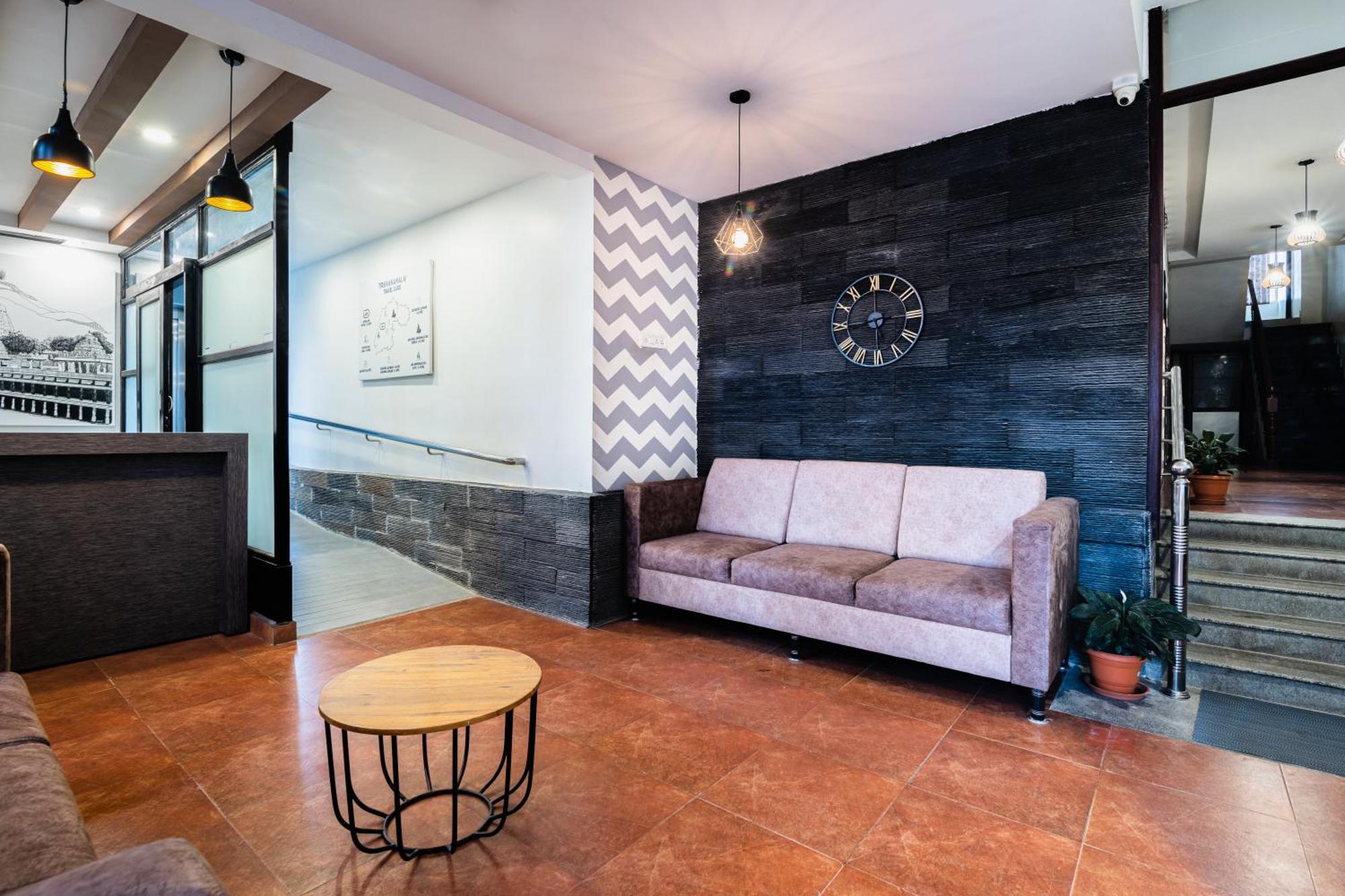 Ashreya Suites Tiruvannamalai Bagian luar foto